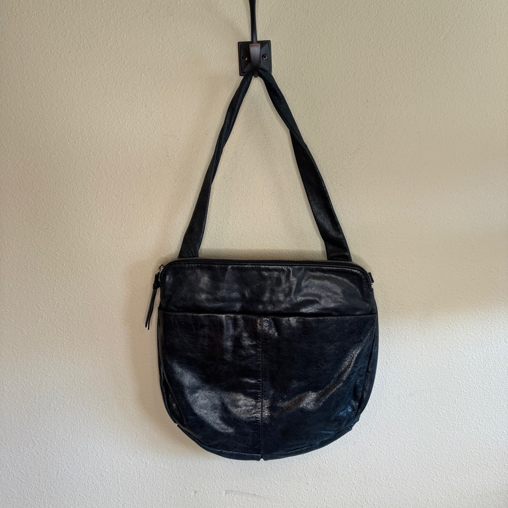 Hobo, black leather shoulder bag purse.